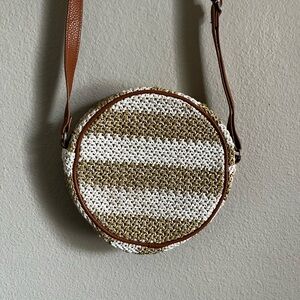 Thirty One Jewell Round About Straw-Like Crossbody Bag White & Tan Stripe